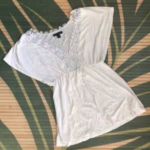 American Eagle | White lace top